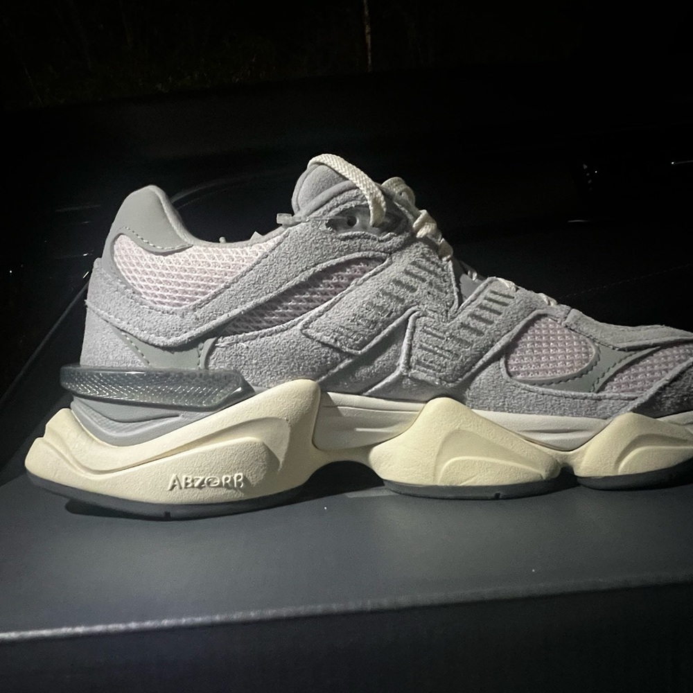 New Balance White Sneakers - Picture 8 of 9